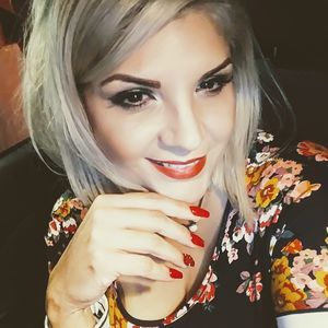 Meet your Posher, Magda